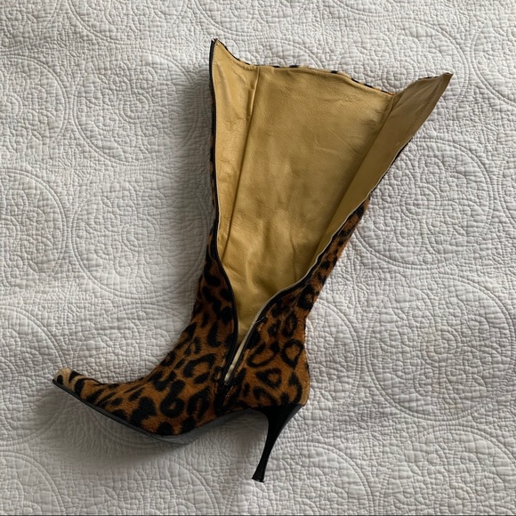 Custom Made Immaculate Italian Cheetah Print Boots - Picture 9 of 9